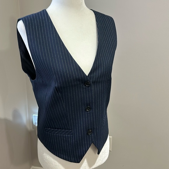 Joe Fresh Two piece set - Picture 4 of 4